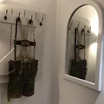 Lederhose アパート ビショフスヴィーゼン
